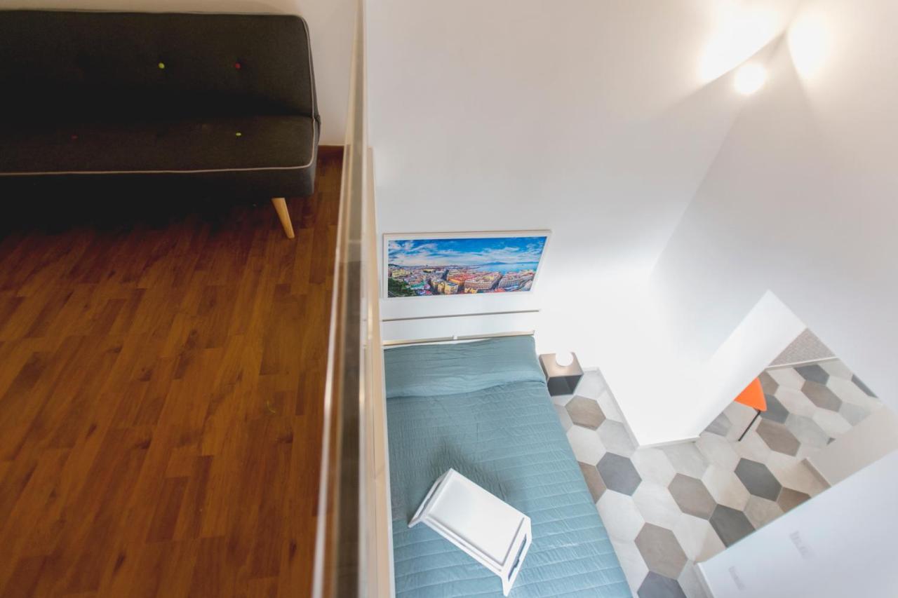 Anticaglia/24 Bed & Breakfast Napoli Bagian luar foto