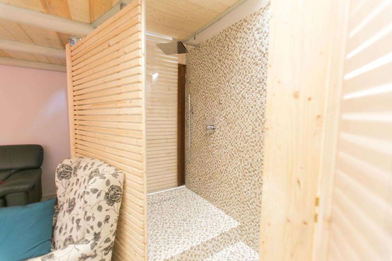 Anticaglia/24 Bed & Breakfast Napoli Bagian luar foto